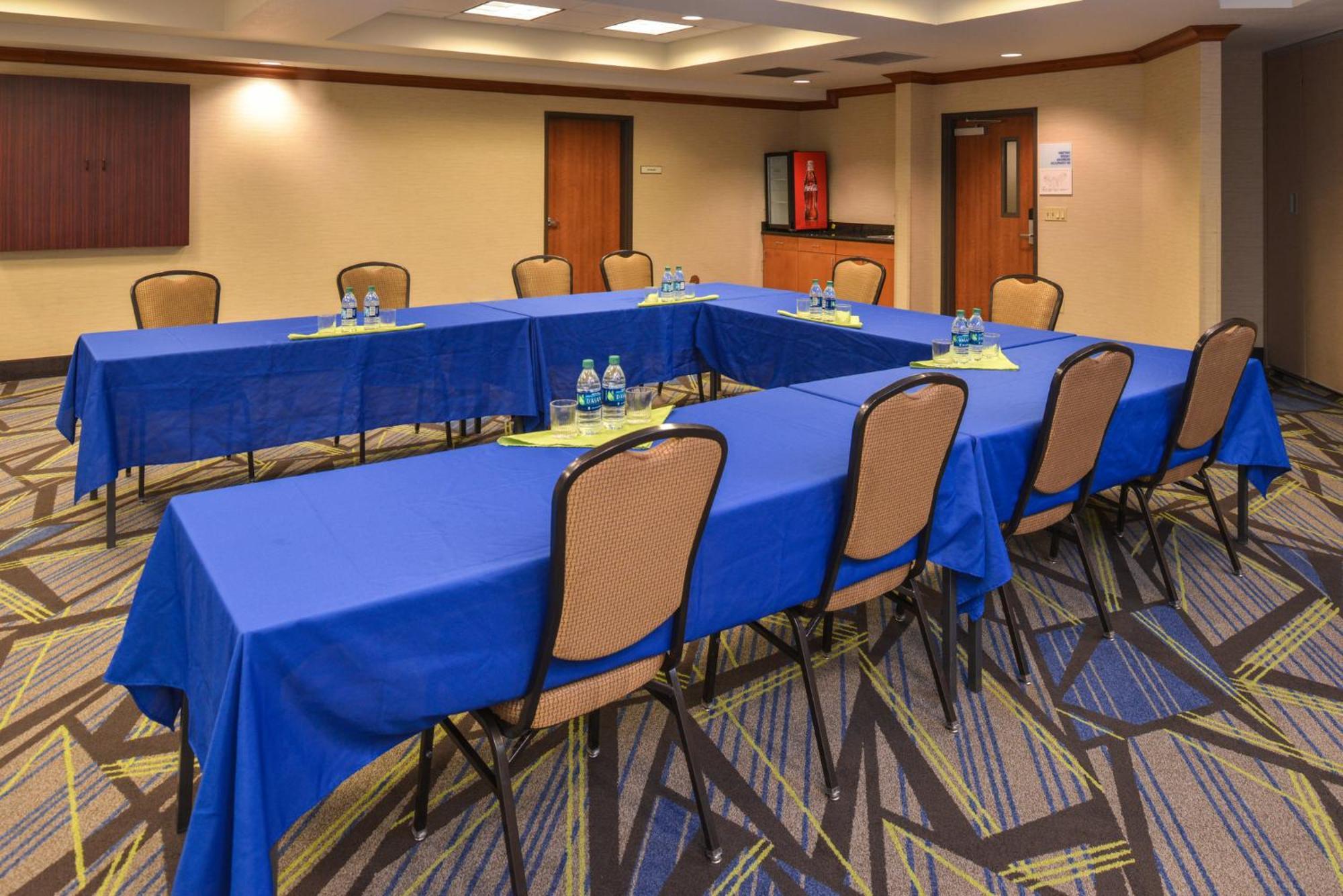 Holiday Inn Express & Suites Nampa - Idaho Center By Ihg Buitenkant foto
