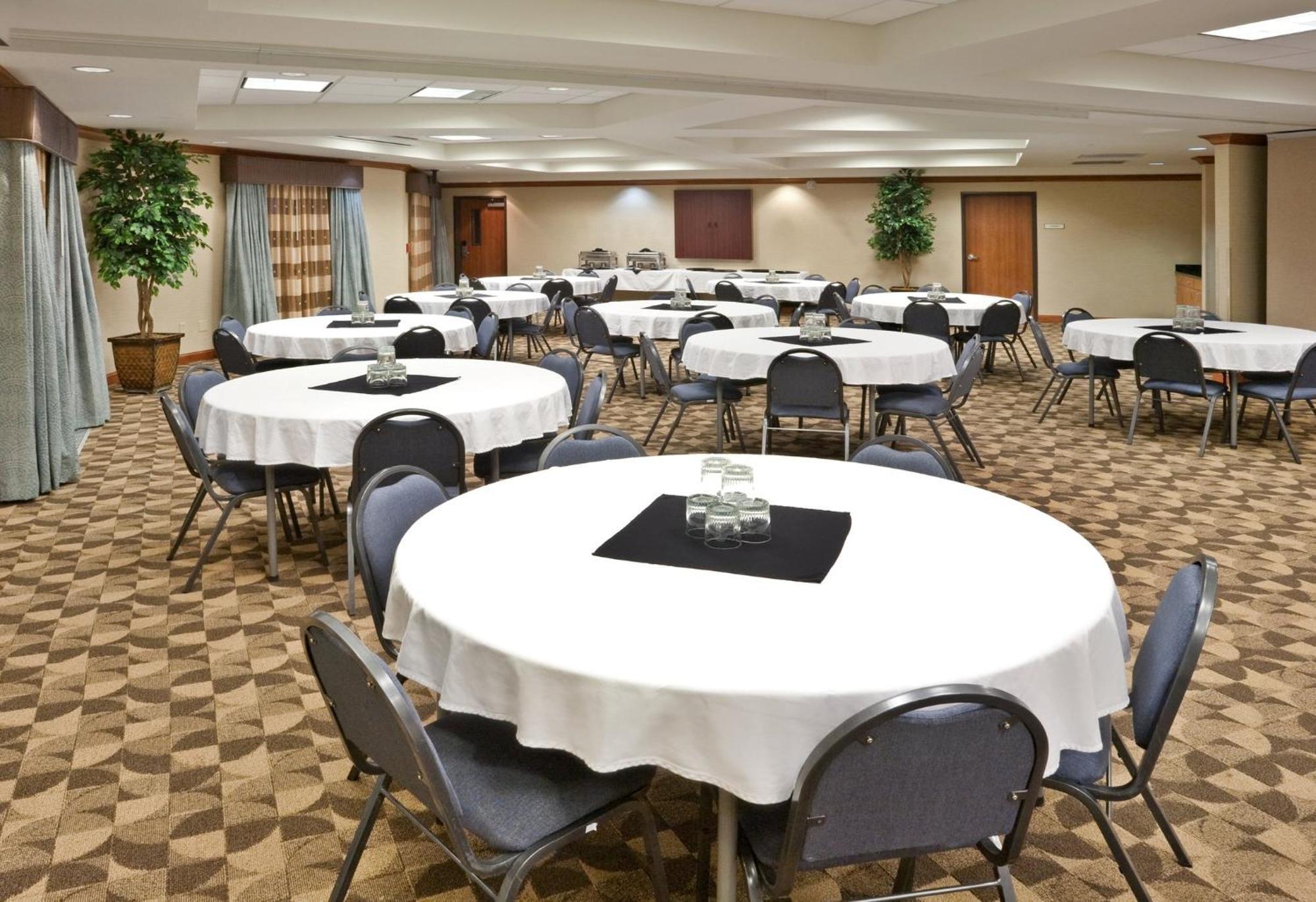 Holiday Inn Express & Suites Nampa - Idaho Center By Ihg Buitenkant foto