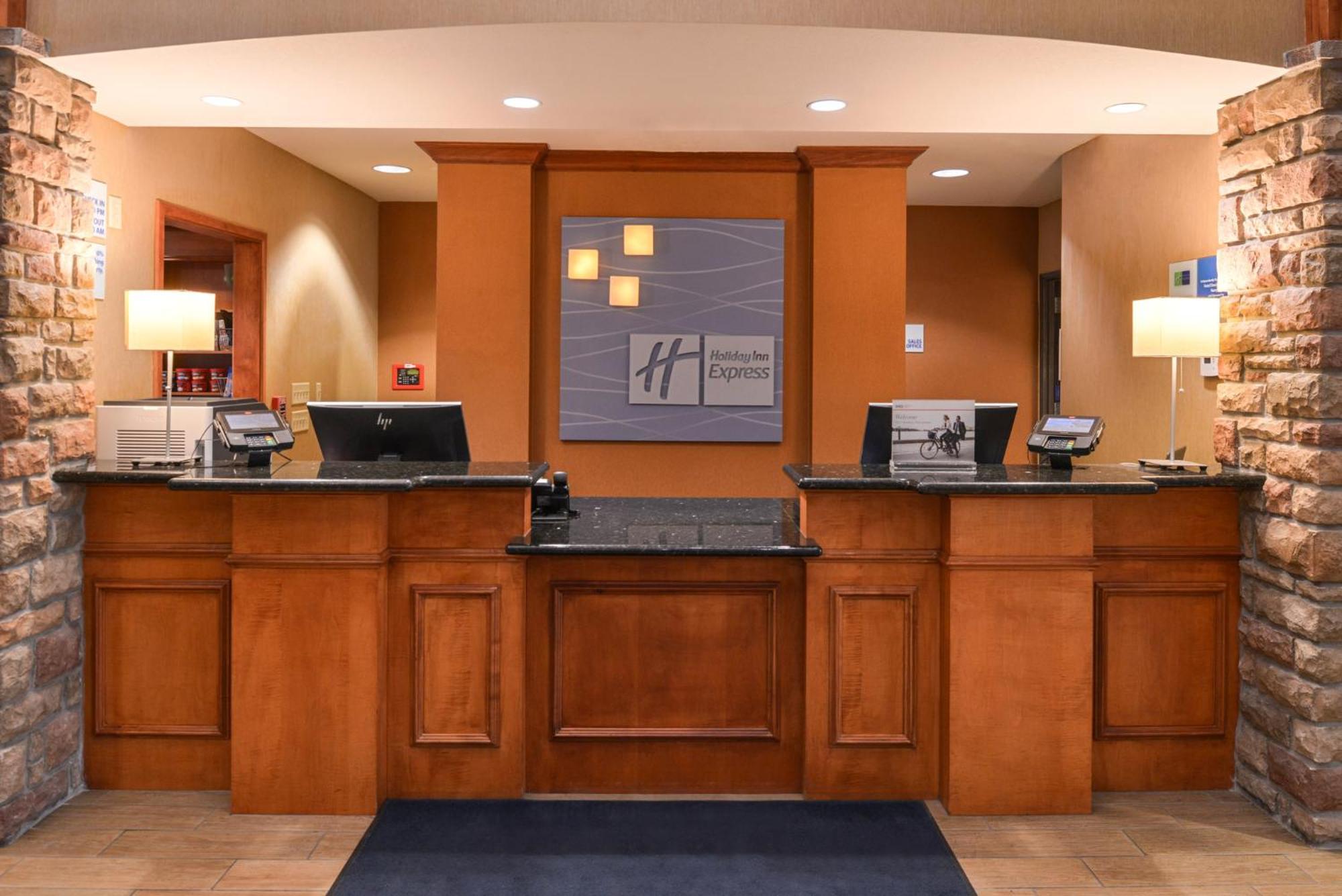 Holiday Inn Express & Suites Nampa - Idaho Center By Ihg Buitenkant foto